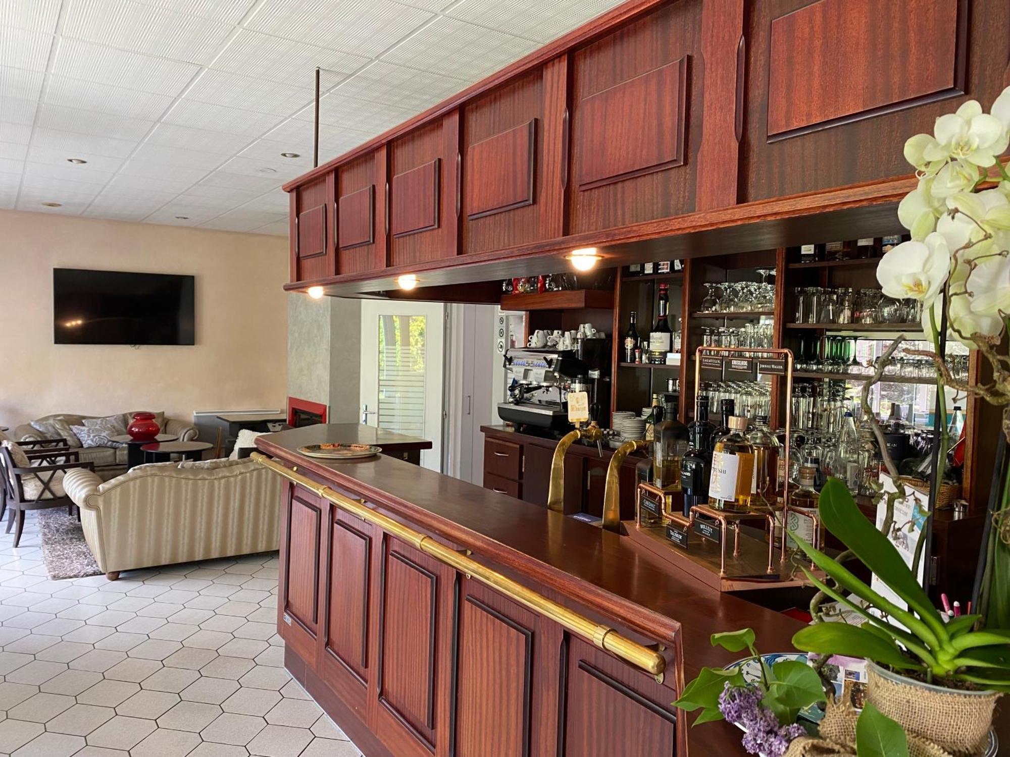 Les Orchidees , Hotel & Restaurant Verdun-sur-Meuse Ngoại thất bức ảnh
