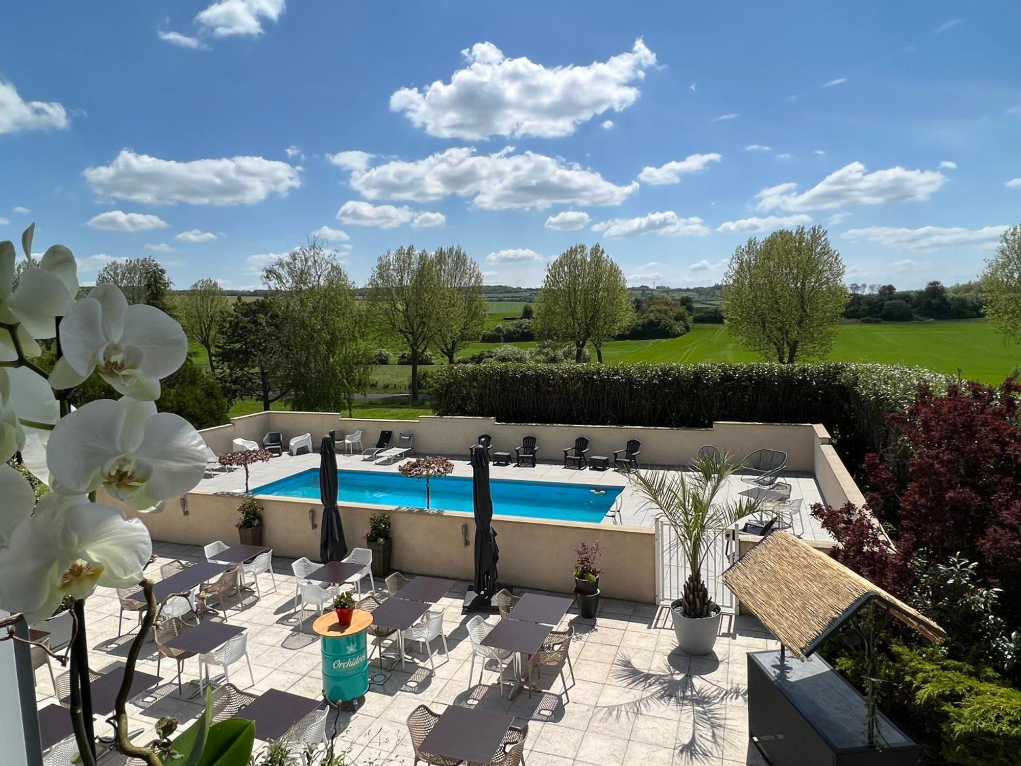 Les Orchidees , Hotel & Restaurant Verdun-sur-Meuse Ngoại thất bức ảnh