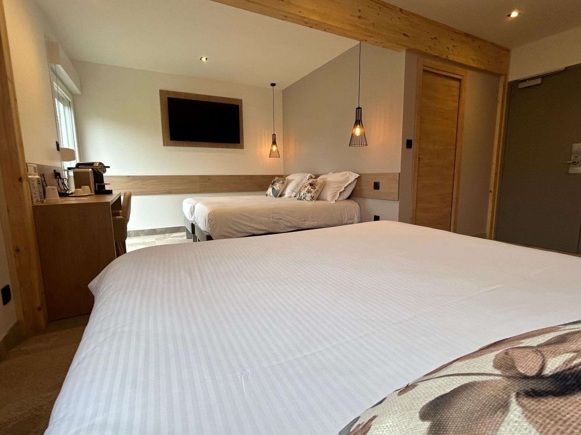 Les Orchidees , Hotel & Restaurant Verdun-sur-Meuse Ngoại thất bức ảnh