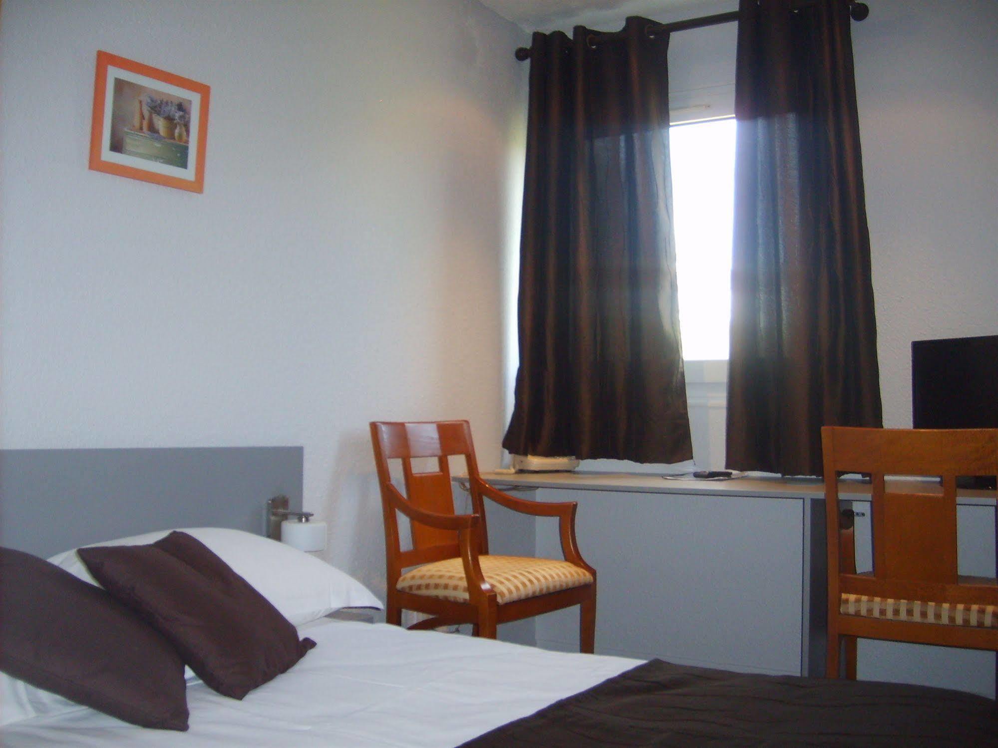 Les Orchidees , Hotel & Restaurant Verdun-sur-Meuse Ngoại thất bức ảnh